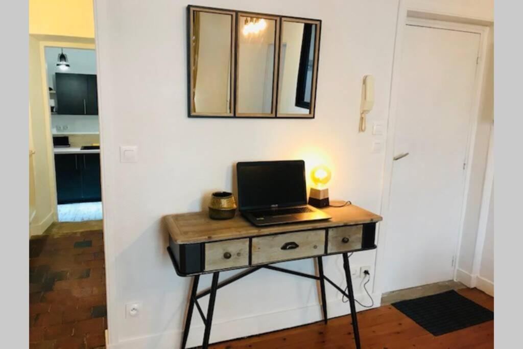 Au Coeur Du Vieux Bayeux, Logement De Charme Apartment Exterior photo